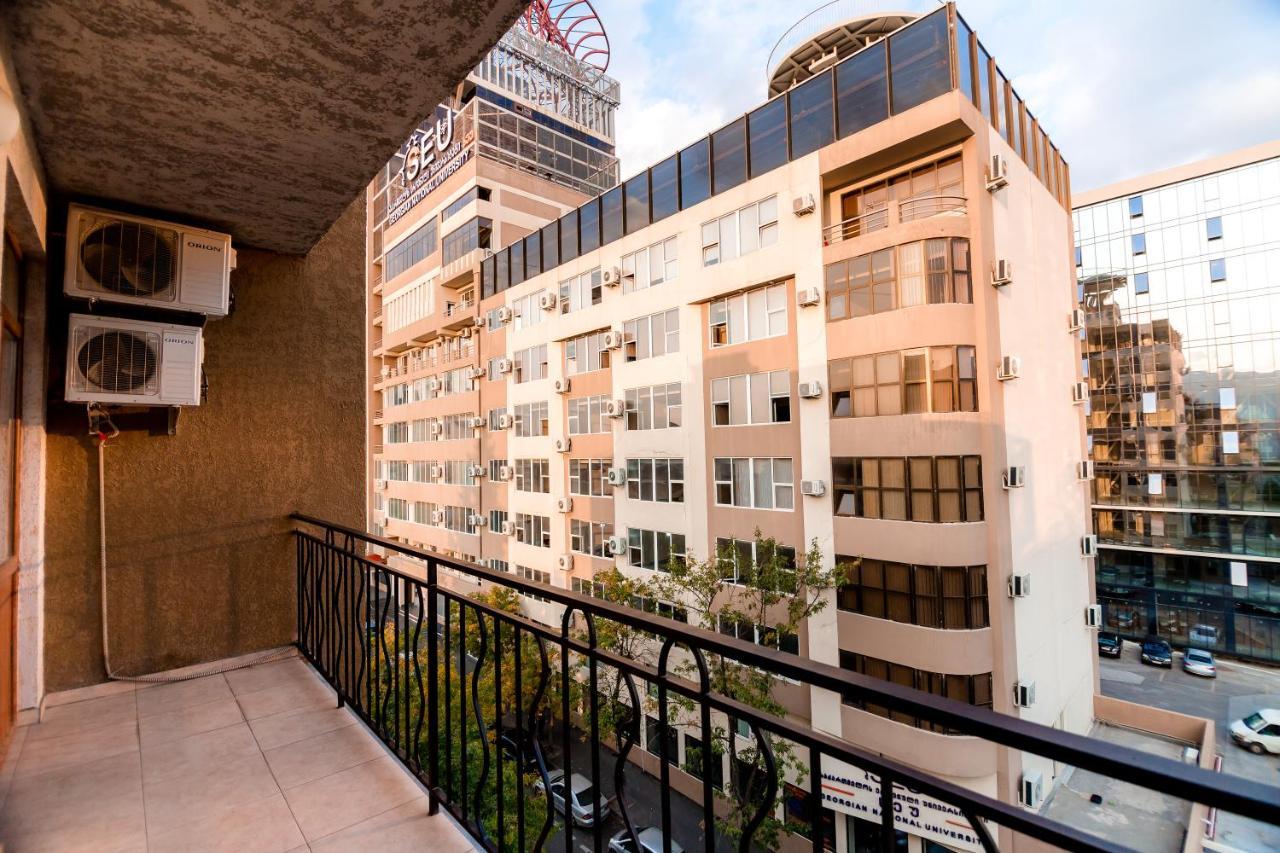 Dat Exx Apartments Tbilisi Exterior foto